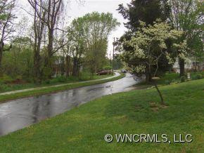 147 Wendover - Photo 3