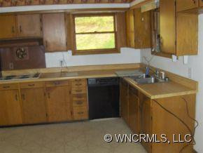 147 Wendover - Photo 5