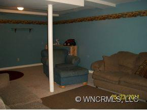 2 Williamsburg Place - Photo 12