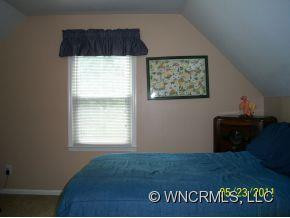 2 Williamsburg Place - Photo 9