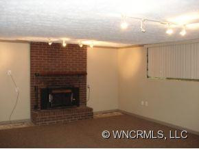 210 KELLY LANE - Photo 9