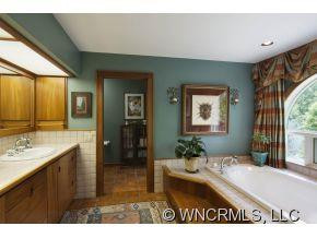 22 COBBLE HILL DRIVE - Photo 10