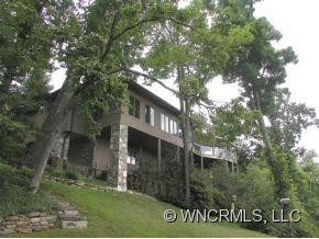 300 Roberts Drive - Photo 3
