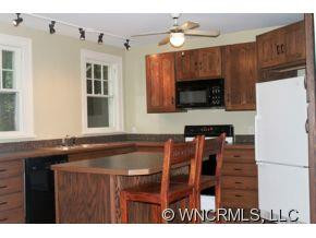 26 Howland Road - Photo 4