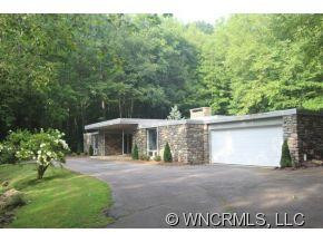 1585 Country Club Drive - Photo 2