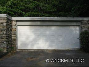 1585 Country Club Drive - Photo 10