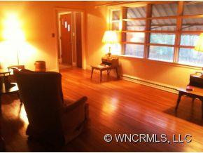 15 Chestnut Street - Photo 2