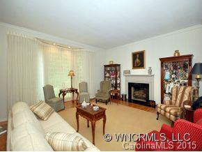 10 GLEN COVE DRIVE - Photo 3