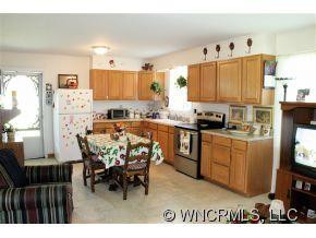 165 Springdale Drive - Photo 2