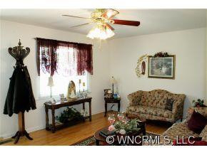 165 Springdale Drive - Photo 3
