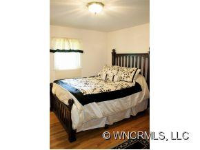 165 Springdale Drive - Photo 4