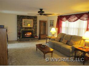 224 Dundeve Circle - Photo 3