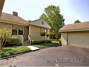 4403 ANGELUS CIRCLE - Photo 2
