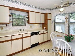 4403 ANGELUS CIRCLE - Photo 4