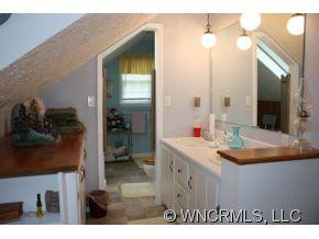 1280 Henderson Road - Photo 8