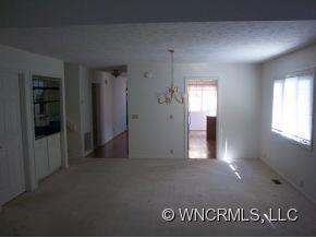 205 Red Oak Drive - Photo 4