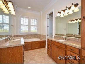 330 Hollabrook Parkway - Photo 10