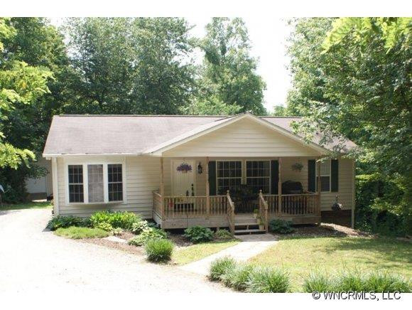 93 Divine Pointe Lane