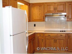 38 CAMELFIELD DRIVE - Photo 4