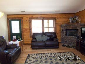 1942 PLEASANT GROVE CHURCH RD - Photo 3