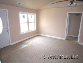 7 Collette Street - Photo 3