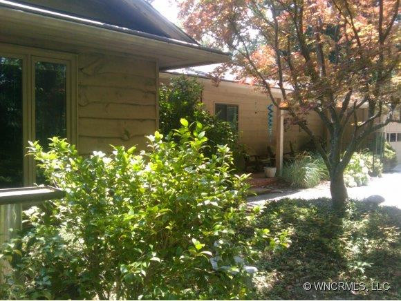 1627 Hogback Mountain Rd