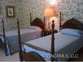 1627 Hogback Mountain Rd - Photo 12