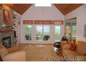 134 Grove Park - Photo 3