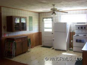 2455 Everett Road - Photo 11