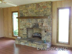 2455 Everett Road - Photo 15