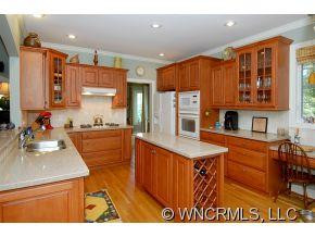 154 Lakeshore Drive - Photo 4