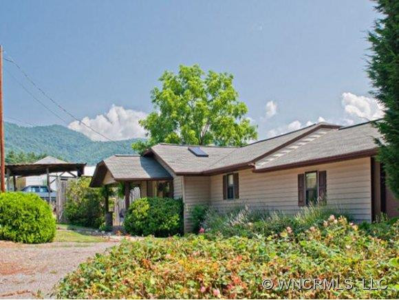 442 THOMPSON COVE ROAD