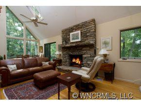 355 Valeria Lane - Photo 2