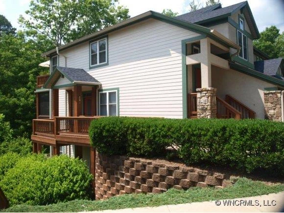 99 Ridgetop Circle #201