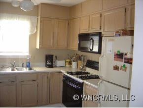 301 Woodlea Court - Photo 4