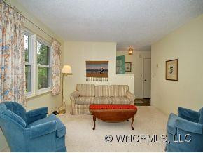 134 SURRY LANE - Photo 2