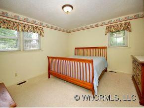 134 SURRY LANE - Photo 5