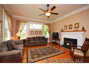 1032 Patton Street - Photo 2