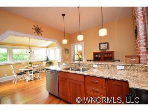 1032 Patton Street - Photo 4