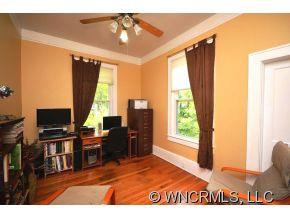 1032 Patton Street - Photo 10