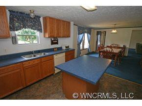 332 Howell Road - Photo 4