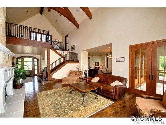 586 Walnut Valley Parkway - Photo 2