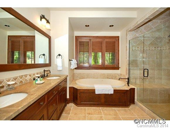 586 Walnut Valley Parkway - Photo 8