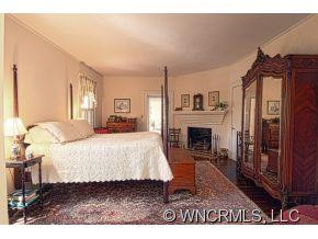 574 Howard Gap Road - Photo 11