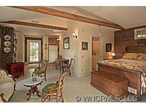 574 Howard Gap Road - Photo 14