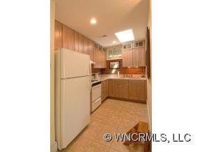 574 Howard Gap Road - Photo 15