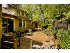 574 Howard Gap Road - Photo 17