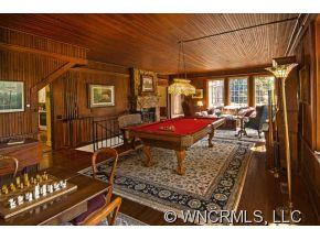 574 Howard Gap Road - Photo 4