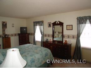 35 Sleepy Hollow Lane - Photo 5