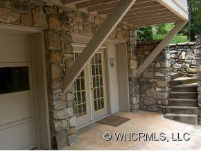 447 Auburn Park Drive - Photo 2